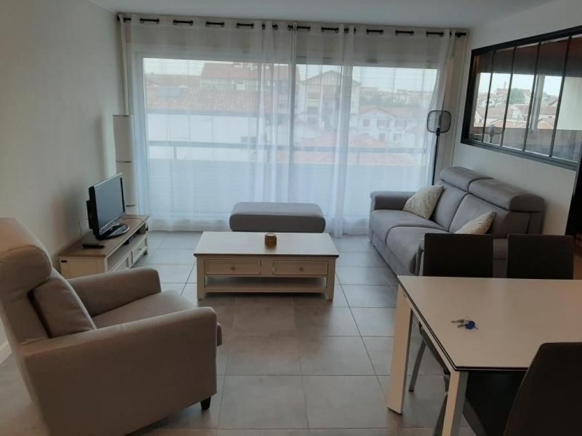 Appartement T3 Renove A 10 Min Du Centre-Ville Avec Balcon, Garage Et Wifi A Saint-Jean-De-Luz - Fr-1-239-584 Exterior foto